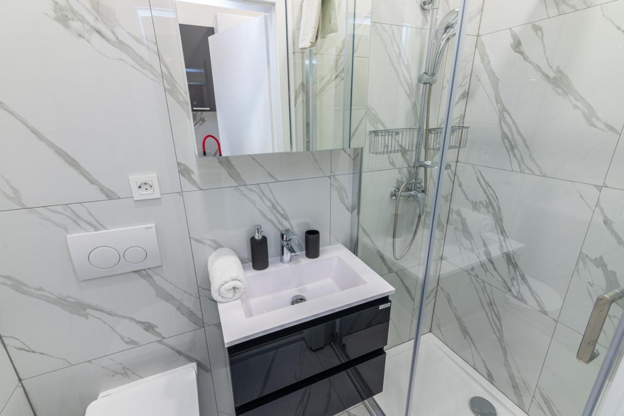 Apartments & Rooms Six Rijeka Luaran gambar