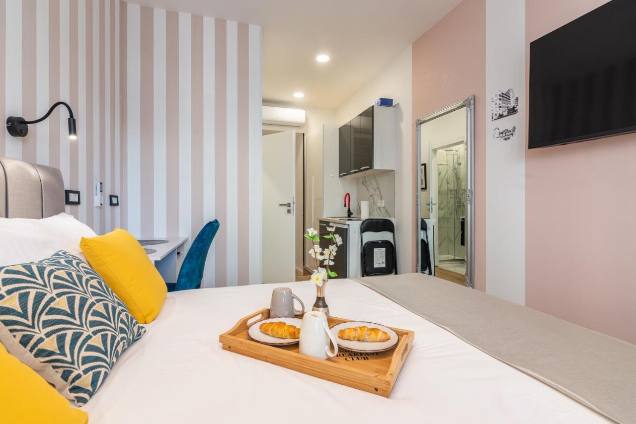 Apartments & Rooms Six Rijeka Luaran gambar