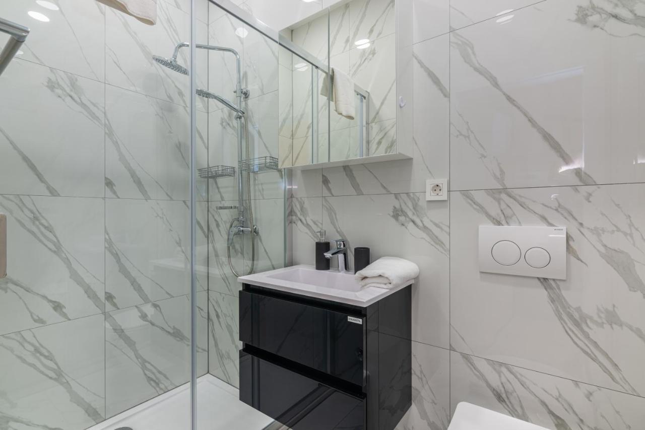Apartments & Rooms Six Rijeka Luaran gambar